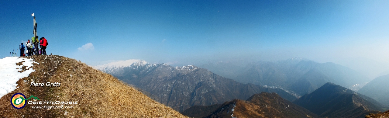 72 Panoramica di Punta Almana verso al Val Trompia.jpg